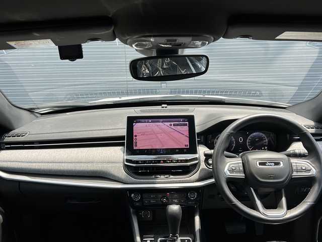 クライスラー・ジープ ジープ コンパス ロンジチュード 佐賀県 2024(令6)年 0.4万km 白Ⅱ 純正ナビ・TV・Bluetooth・USB/2.0ETC/バックカメラ/ドライブレコーダー前後/ハーフレザーシート/アダプティブクルーズコントロール/ブラインドスポット/クリアランスソナー/レーンキープアシスト/後席USB/スマートキー×2個/取説・保証書