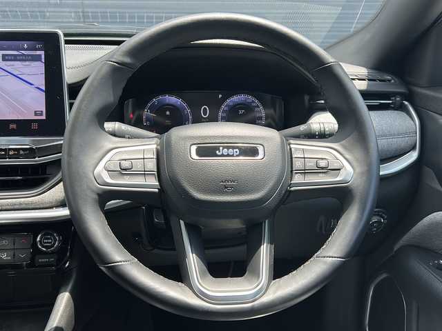 クライスラー・ジープ ジープ コンパス ロンジチュード 佐賀県 2024(令6)年 0.4万km 白Ⅱ 純正ナビ・TV・Bluetooth・USB/2.0ETC/バックカメラ/ドライブレコーダー前後/ハーフレザーシート/アダプティブクルーズコントロール/ブラインドスポット/クリアランスソナー/レーンキープアシスト/後席USB/スマートキー×2個/取説・保証書