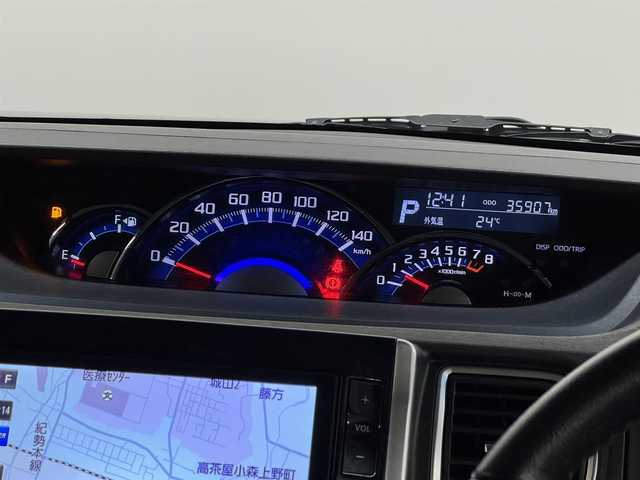 ダイハツ タント カスタム RS トップED SAⅡ 三重県 2016(平28)年 3.6万km ブラックマイカメタリック ガソリン・ターボ/FF/インパネCVT/純正 8インチナビ NSZN-X66D/（CD/DVD/TV/iPod/MEMORY MUSIC/SD/Bluetooth/FM/AM/USB/HDMI）/10.1インチ 後席モニター/バックカメラ/両側パワースライドドア/ETC/衝突回避支援システム　スマートアシストII/・衝突回避支援ブレーキ機能/・衝突警報機能（対車両・対歩行者）/・先行車発進お知らせ機能/・誤発進抑制制御機能/・後方誤発進抑制制御機能/・車線逸脱警報機能/装備/・ハーフレザーシート/・オートエアコン/・オートライト/・LED ヘッドランプ＆フロントフォグランプ/・ステアリングスイッチ/・プッシュスタート/・電動格納ドアミラー/・純正15inAW/・保/など