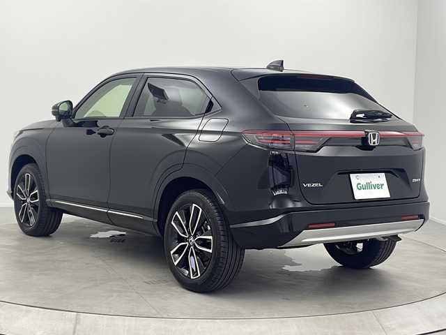 ホンダ ヴェゼル ハイブリッド e:HEV Z 大阪府 2025(令7)年 0.1千km クリスタルブラックパール 登録済未使用車/純正ナビ/BT　フルセグTV　AppleCarPlay/ETC2.0/バックカメラ/シートヒーター/電動リアゲート/純正アルミホイール/ブラインドスポットモニター/ワイヤレス充電器/クルーズコントロール/横滑り防止装置/レーンキープアシスト/衝突被害軽減システム