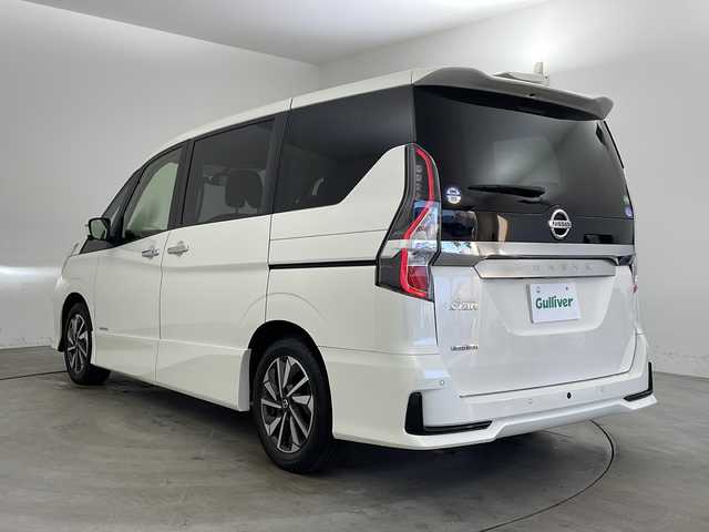 日産 セレナ ハイウェイスター V 兵庫県 2021(令3)年 2.3万km ブリリアントホワイトパール ・純正9インチナビ&TV&CD&DVD&SD&BT/・アラウンドビューモニター/・プロパイロット/・プリクラッシュセーフティ/・レーンキープアシスト/・レーダークルーズコントロール/・クリアランスソナー/・電動パーキングブレーキ/・オートブレーキホールド/・エマージェンシーブレーキ/・ビルトインETC/・デジタルインナーミラー/・ドライブレコーダー/・両側パワースライドドア/・ハンズフリースライドドア/・LEDライト/・純正16インチアルミホイール/・社外革調シートカバー/・スマートキー/・保証書/・取扱説明書