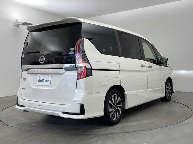 日産 セレナ ハイウェイスター V 兵庫県 2021(令3)年 2.3万km ブリリアントホワイトパール ・純正9インチナビ&TV&CD&DVD&SD&BT/・アラウンドビューモニター/・プロパイロット/・プリクラッシュセーフティ/・レーンキープアシスト/・レーダークルーズコントロール/・クリアランスソナー/・電動パーキングブレーキ/・オートブレーキホールド/・エマージェンシーブレーキ/・ビルトインETC/・デジタルインナーミラー/・ドライブレコーダー/・両側パワースライドドア/・ハンズフリースライドドア/・LEDライト/・純正16インチアルミホイール/・社外革調シートカバー/・スマートキー/・保証書/・取扱説明書