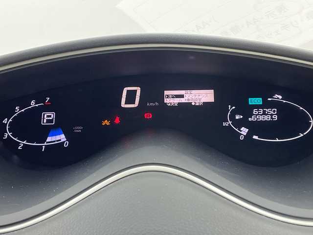 日産 セレナ HWS S HV Vセレ +Sefty 大阪府 2015(平27)年 6.4万km ブリリアントホワイトパール 純正SDナビ/CD/DVD/SD/Bluetooth/フルセグTV/バックカメラ/両側パワースライドドア/クルーズコントロール/エマージェンシーブレーキ/車線逸脱警報/LEDヘッドライト/オートライト/フォグランプ/スマートキー/プッシュスタート/ETC/シートバックテーブル/電動格納ミラー/純正フロアマット/純正ドアバイザー/純正アルミホイール