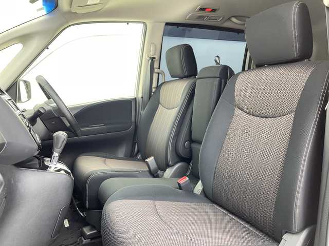 日産 セレナ HWS S HV Vセレ +Sefty 大阪府 2015(平27)年 6.4万km ブリリアントホワイトパール 純正SDナビ/CD/DVD/SD/Bluetooth/フルセグTV/バックカメラ/両側パワースライドドア/クルーズコントロール/エマージェンシーブレーキ/車線逸脱警報/LEDヘッドライト/オートライト/フォグランプ/スマートキー/プッシュスタート/ETC/シートバックテーブル/電動格納ミラー/純正フロアマット/純正ドアバイザー/純正アルミホイール