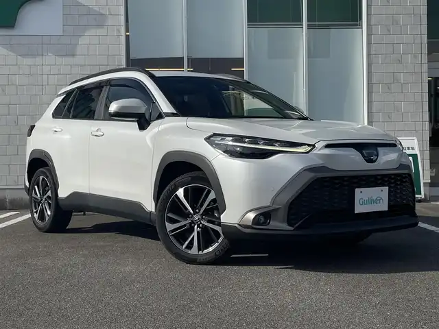 トヨタ カローラ クロス ハイブリッド Z 宮崎県 2022(令4)年 5万km プラチナホワイトパールマイカ 〇純正ディスプレイオーディオ/〇フルセグTV/○Bluetooth	/〇バックカメラ	/〇ETC	/〇ワンオーナー/〇プリクラッシュセーフティ	/〇レーントレーシングアシスト/〇レーダークルーズコントロール	/〇オートマチックハイビーム/〇ロードサインアシスト/〇パーキングサポートブレーキ/〇LEDヘッドランプ/〇LEDシーケンシャルターンランプ/〇LEDフロントフォグランプ/〇ルーフレール/〇リアスポイラー	/○オートマチックハイビーム	/〇オートライト				/〇純正18インチアルミ			/〇シートヒーター	/〇パワーシート/〇パワーバックドア	/〇左右独立温度調整オートエアコン	/〇スマートエントリー	/〇スタートシステム