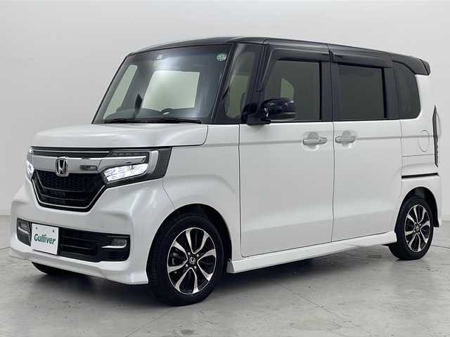ホンダ Ｎ ＢＯＸ カスタム G L ホンダセンシング 宮城県 2020(令2)年 4.2万km プラチナホワイトパール 禁煙車/ホンダセンシング/・衝突軽減ブレーキ/・レーンキープアシスト/・アダプティブクルーズコントロール/・オートハイビームアシスト/・標識認識機能/純正SDナビ/・CD.DVD.SD.BT.USB/フルセグTV/バックカメラ/両側パワースライドドア/前席シートヒーター/ビルトインETC/LEDヘッドライト/LEDフォグランプ/ステアリングスイッチ/ECONスイッチ/横滑り防止装置/プッシュスタート/スマートキー2個/純正14インチアルミホイール/純正フロアマット/ロールサンシェード/
