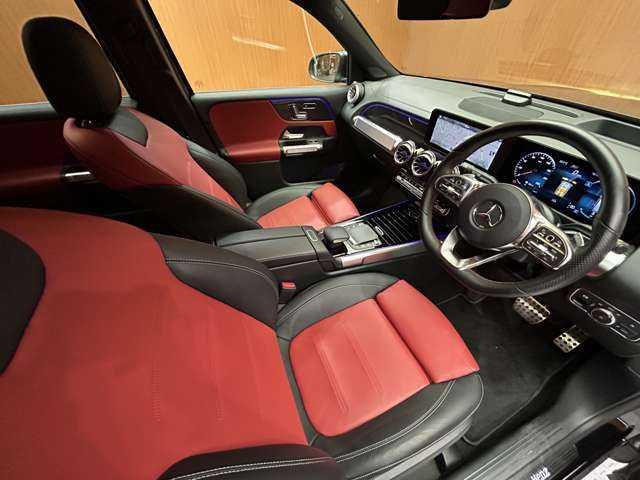 メルセデス・ベンツ Ｍ・ベンツ ＧＬＢ２００ｄ 4マチック AMGライン 千葉県 2023(令5)年 2.3万km コスモスブラック ＡＭＧレザーエクスクルーシブＰＫＧ　/アドバンスドＰＫＧ　/パノラマＳＲ　/赤黒シート　/ＨＵＤ　/ＡＣＣ　/ナビ　/ＴＶ　/３６０°カメラ　/アクティブパーキング　/電動リアゲート/シートＨ　/衝突軽減Ｂ　/１オーナー
