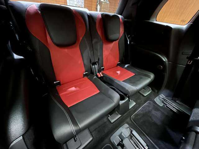 メルセデス・ベンツ Ｍ・ベンツ ＧＬＢ２００ｄ 4マチック AMGライン 千葉県 2023(令5)年 2.3万km コスモスブラック ＡＭＧレザーエクスクルーシブＰＫＧ　/アドバンスドＰＫＧ　/パノラマＳＲ　/赤黒シート　/ＨＵＤ　/ＡＣＣ　/ナビ　/ＴＶ　/３６０°カメラ　/アクティブパーキング　/電動リアゲート/シートＨ　/衝突軽減Ｂ　/１オーナー