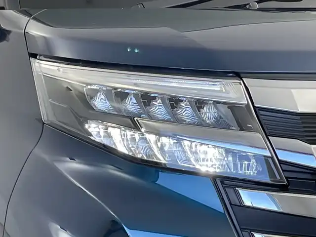 トヨタ ルーミー カスタムG 新潟県 2025(令7)年 0.2万km レーザーブルークリスタルシャイン 純正ディスプレイオーディオ/　フルセTV/Bluetooth/AppleCarPlay/AndroidAuto/衝突被害軽減ブレーキ/レーンキープアシスト/レーダークルーズコントロール/前後コーナーセンサー/全方位モニター/前後ドライブレコーダー/前席シートヒーター/両側パワースライドドア/ビルトインETC2.0/アイドリングストップ/オートマチックハイビーム/LEDヘッドライト/レザー調シートカバー/レザーステアリング/ステアリングスイッチ