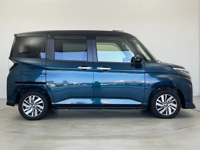トヨタ ルーミー カスタムG 新潟県 2025(令7)年 0.2万km レーザーブルークリスタルシャイン 純正ディスプレイオーディオ/　フルセTV/Bluetooth/AppleCarPlay/AndroidAuto/衝突被害軽減ブレーキ/レーンキープアシスト/レーダークルーズコントロール/前後コーナーセンサー/全方位モニター/前後ドライブレコーダー/前席シートヒーター/両側パワースライドドア/ビルトインETC2.0/アイドリングストップ/オートマチックハイビーム/LEDヘッドライト/レザー調シートカバー/レザーステアリング/ステアリングスイッチ