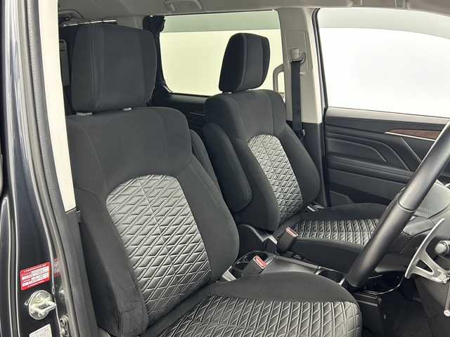 三菱 デリカＤ：５ P 大阪府 2022(令4)年 5.6万km グラファイトグレーメタリック/ブラックマイカ ワンオーナー/純正11インチALPINEナビ/・フルセグTV/・Bluetooth/・CD/DVD/・USB接続/オートステップ/全方位カメラ/パワーバックドア/レーダークルーズコントロール/FCMブレーキアシスト/誤発進抑制装置/両側パワースライドドア/前席シートヒーター/パドルシフト/保証書/取扱説明書/点検記録簿