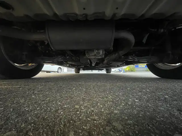 日産 セレナ ハイウェイスター プロパイロットED 秋田県 2016(平28)年 12.7万km ブリリアントホワイトパール 2トーン (株)IDOMが運営する【じしゃロン鳩ヶ谷店】の自社ローン専用車両になりますこちらは現金またはオートローンご利用時の価格です。自社ローンご希望の方は別途その旨お申付け下さい/プロパイロットエディション/プロパイロット/エマージェンシーブレーキ/インテリジェント パーキングアシスト（駐車支援システム）/インテリジェント LI（車線逸脱防止支援システム）/インテリジェント DA（ふらつき警報）/踏み間違い衝突防止アシスト/標識検知機能（進入禁止標識検知、最高速度標識検知、/一時停止標識検知）/フロント&バックソナー/SRSカーテンエアバッグシステム&/サイドエアバッグシステム〈前席〉/純正SDナビ【CD/DVD/Blu-ray/SD/Bluetooth/Apple CarPlay/android auto/HDMI/iPod】/フルセグTV/バックカメラ/フリップダウンモニター/オートデュアルエアコン/両側パワースライドドア/ハンズフリースライドドア/ETC/LEDヘッドライト/スペアキー×1
