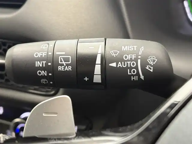 ホンダ ＺＲ－Ｖ ハイブリッド e:HEV Z 滋賀県 2023(令5)年 1.4万km アーバンチタニウムメタリック 純正9インチナビ/【Bluetooth/USB/フルセグTV】/BOSEプレミアムサウンド/ホンダセンシング/・衝突軽減ブレーキ（CMBS）/・先行車発進お知らせ機能/・歩行者事故低減ステアリング/・路外逸脱抑制機能/・標識認識機能/・渋滞追従機能付アダプティブクルーズコントロール/・車線維持支援システム（LKAS）/・トラフィックジャムアシスト（渋滞運転支援機能）/・ブラインドスポットインフォメーション/・誤発進抑制機能/・後方誤発進抑制機能/・近距離衝突軽減ブレーキ/・パーキングセンサーシステム/・後退出庫サポート/・オートハイビーム/・アダプティブドライビングビーム/全方位カメラ/クリアランスソナー/レザーシート/D/Nパワーシート/D/Nシートヒーター/LEDヘッドライト/パワーバックドア/ヒルディセントコントロール/電動パーキングブレーキ/オートブレーキホールド/ビルトインETC2.0