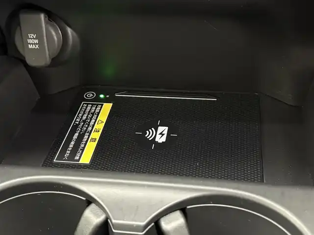 ホンダ ＺＲ－Ｖ ハイブリッド e:HEV Z 滋賀県 2023(令5)年 1.4万km アーバンチタニウムメタリック 純正9インチナビ/【Bluetooth/USB/フルセグTV】/BOSEプレミアムサウンド/ホンダセンシング/・衝突軽減ブレーキ（CMBS）/・先行車発進お知らせ機能/・歩行者事故低減ステアリング/・路外逸脱抑制機能/・標識認識機能/・渋滞追従機能付アダプティブクルーズコントロール/・車線維持支援システム（LKAS）/・トラフィックジャムアシスト（渋滞運転支援機能）/・ブラインドスポットインフォメーション/・誤発進抑制機能/・後方誤発進抑制機能/・近距離衝突軽減ブレーキ/・パーキングセンサーシステム/・後退出庫サポート/・オートハイビーム/・アダプティブドライビングビーム/全方位カメラ/クリアランスソナー/レザーシート/D/Nパワーシート/D/Nシートヒーター/LEDヘッドライト/パワーバックドア/ヒルディセントコントロール/電動パーキングブレーキ/オートブレーキホールド/ビルトインETC2.0