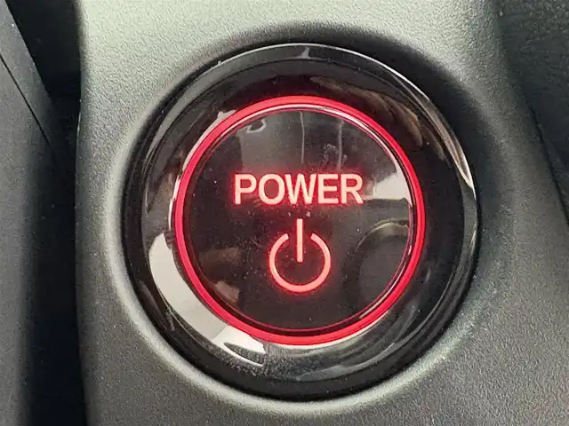 ホンダ ＺＲ－Ｖ ハイブリッド e:HEV Z 滋賀県 2023(令5)年 1.4万km アーバンチタニウムメタリック 純正9インチナビ/【Bluetooth/USB/フルセグTV】/BOSEプレミアムサウンド/ホンダセンシング/・衝突軽減ブレーキ（CMBS）/・先行車発進お知らせ機能/・歩行者事故低減ステアリング/・路外逸脱抑制機能/・標識認識機能/・渋滞追従機能付アダプティブクルーズコントロール/・車線維持支援システム（LKAS）/・トラフィックジャムアシスト（渋滞運転支援機能）/・ブラインドスポットインフォメーション/・誤発進抑制機能/・後方誤発進抑制機能/・近距離衝突軽減ブレーキ/・パーキングセンサーシステム/・後退出庫サポート/・オートハイビーム/・アダプティブドライビングビーム/全方位カメラ/クリアランスソナー/レザーシート/D/Nパワーシート/D/Nシートヒーター/LEDヘッドライト/パワーバックドア/ヒルディセントコントロール/電動パーキングブレーキ/オートブレーキホールド/ビルトインETC2.0