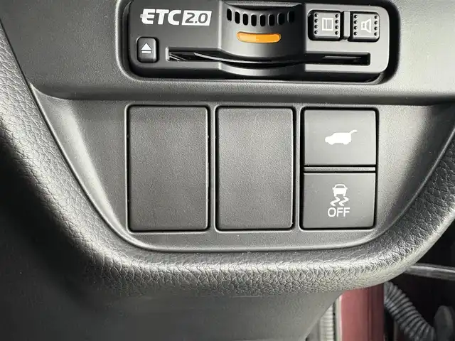 ホンダ ＺＲ－Ｖ ハイブリッド e:HEV Z 滋賀県 2023(令5)年 1.4万km アーバンチタニウムメタリック 純正9インチナビ/【Bluetooth/USB/フルセグTV】/BOSEプレミアムサウンド/ホンダセンシング/・衝突軽減ブレーキ（CMBS）/・先行車発進お知らせ機能/・歩行者事故低減ステアリング/・路外逸脱抑制機能/・標識認識機能/・渋滞追従機能付アダプティブクルーズコントロール/・車線維持支援システム（LKAS）/・トラフィックジャムアシスト（渋滞運転支援機能）/・ブラインドスポットインフォメーション/・誤発進抑制機能/・後方誤発進抑制機能/・近距離衝突軽減ブレーキ/・パーキングセンサーシステム/・後退出庫サポート/・オートハイビーム/・アダプティブドライビングビーム/全方位カメラ/クリアランスソナー/レザーシート/D/Nパワーシート/D/Nシートヒーター/LEDヘッドライト/パワーバックドア/ヒルディセントコントロール/電動パーキングブレーキ/オートブレーキホールド/ビルトインETC2.0