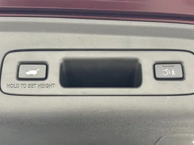 ホンダ ＺＲ－Ｖ ハイブリッド e:HEV Z 滋賀県 2023(令5)年 1.4万km アーバンチタニウムメタリック 純正9インチナビ/【Bluetooth/USB/フルセグTV】/BOSEプレミアムサウンド/ホンダセンシング/・衝突軽減ブレーキ（CMBS）/・先行車発進お知らせ機能/・歩行者事故低減ステアリング/・路外逸脱抑制機能/・標識認識機能/・渋滞追従機能付アダプティブクルーズコントロール/・車線維持支援システム（LKAS）/・トラフィックジャムアシスト（渋滞運転支援機能）/・ブラインドスポットインフォメーション/・誤発進抑制機能/・後方誤発進抑制機能/・近距離衝突軽減ブレーキ/・パーキングセンサーシステム/・後退出庫サポート/・オートハイビーム/・アダプティブドライビングビーム/全方位カメラ/クリアランスソナー/レザーシート/D/Nパワーシート/D/Nシートヒーター/LEDヘッドライト/パワーバックドア/ヒルディセントコントロール/電動パーキングブレーキ/オートブレーキホールド/ビルトインETC2.0