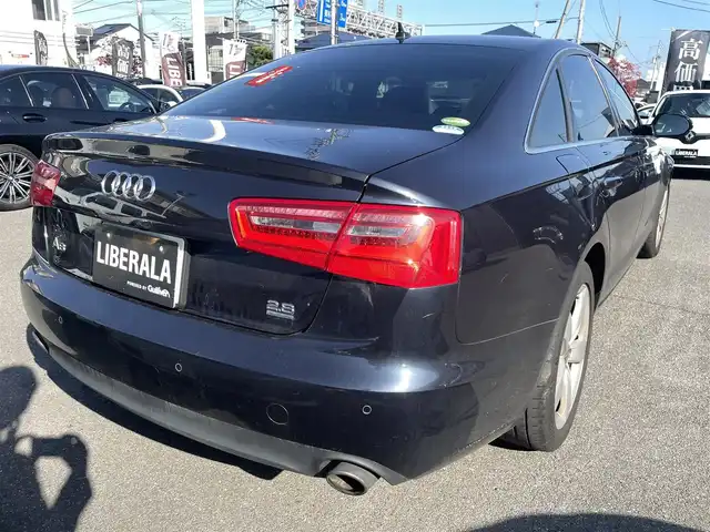 アウディ Ａ６ 2．8 FSI クワトロ 香川県 2014(平26)年 18.2万km ムーンライトブルーパールエフェクト ナビ/バックカメラ/黒革シート/パワーシート/シートヒーター全席/18インチAW/ETC