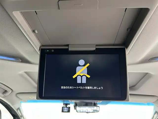 トヨタ ヴェルファイア ハイブリット 大阪府 2020(令2)年 4.7万km ホワイトパールクリスタルシャイン 純正ナビ（DVD/CD/BT）/バックカメラ/ETC/スマートキー/4WD/デジタルインナーミラー/ブラインドスポットモニター/サンルーフ/TRDエアロ/両側パワースライドドア/ステアリングスイッチ/レーンキープアシスト/レーダークルーズコントロール/衝突被害軽減システム/Wオートエアコン/オートライト/オートハイビーム/オートワイパー/オートホールド/電子パーキング/パワーバックドア/前席パワーシート/前席シートヒーター/前席シートクーラー/ハンドルヒーター/前後ドライブレコーダー/純正アルミホイール/純正フロアマット