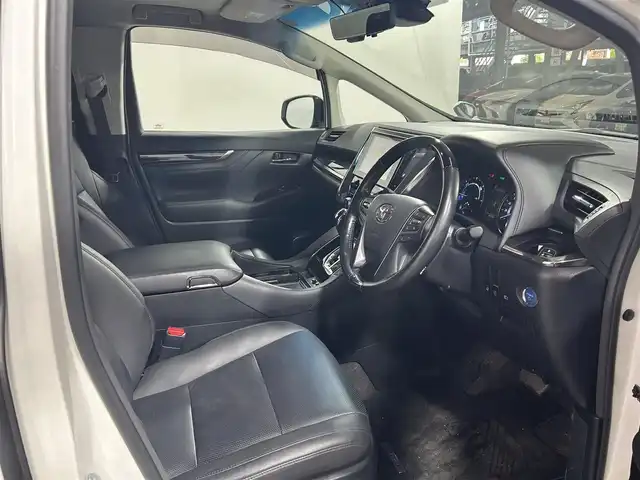 トヨタ ヴェルファイア ハイブリット 大阪府 2020(令2)年 4.7万km ホワイトパールクリスタルシャイン 純正ナビ（DVD/CD/BT）/バックカメラ/ETC/スマートキー/4WD/デジタルインナーミラー/ブラインドスポットモニター/サンルーフ/TRDエアロ/両側パワースライドドア/ステアリングスイッチ/レーンキープアシスト/レーダークルーズコントロール/衝突被害軽減システム/Wオートエアコン/オートライト/オートハイビーム/オートワイパー/オートホールド/電子パーキング/パワーバックドア/前席パワーシート/前席シートヒーター/前席シートクーラー/ハンドルヒーター/前後ドライブレコーダー/純正アルミホイール/純正フロアマット