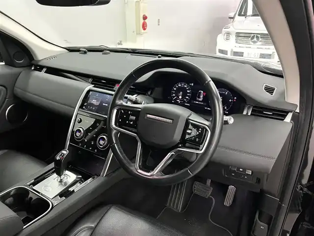 ランドローバー ランドローバー ディスカバリースポーツ　SE 兵庫県 2021(令3)年 6.1万km サントリーニブラック 7シートパッケージ/純正ナビ/全方位カメラ/ETC/ACC/LKA/BSM/パワーテールゲート/黒革シート/パワーシート/シートヒーター/ステリングヒーター/LEDヘッドライト/スマートキー/プッシュスタート