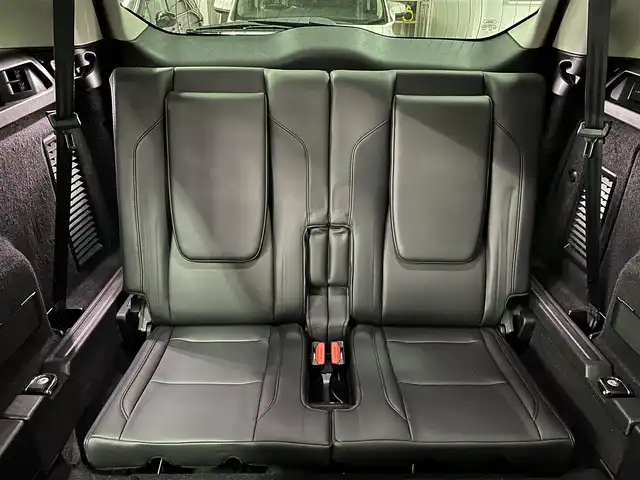 ランドローバー ランドローバー ディスカバリースポーツ　SE 兵庫県 2021(令3)年 6.1万km サントリーニブラック 7シートパッケージ/純正ナビ/全方位カメラ/ETC/ACC/LKA/BSM/パワーテールゲート/黒革シート/パワーシート/シートヒーター/ステリングヒーター/LEDヘッドライト/スマートキー/プッシュスタート