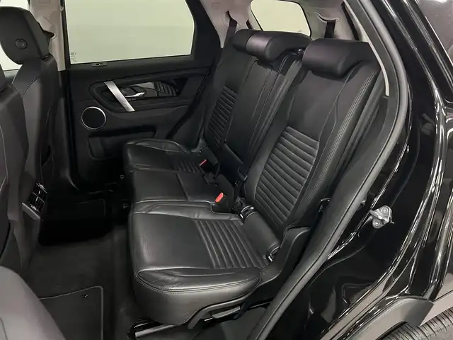 ランドローバー ランドローバー ディスカバリースポーツ　SE 兵庫県 2021(令3)年 6.1万km サントリーニブラック 7シートパッケージ/純正ナビ/全方位カメラ/ETC/ACC/LKA/BSM/パワーテールゲート/黒革シート/パワーシート/シートヒーター/ステリングヒーター/LEDヘッドライト/スマートキー/プッシュスタート