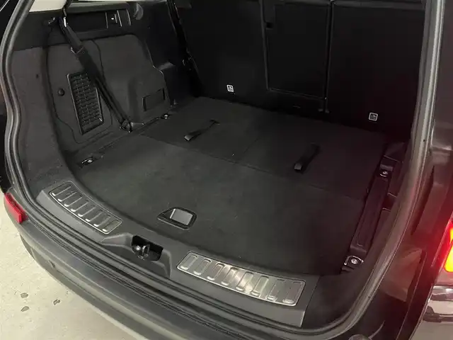 ランドローバー ランドローバー ディスカバリースポーツ　SE 兵庫県 2021(令3)年 6.1万km サントリーニブラック 7シートパッケージ/純正ナビ/全方位カメラ/ETC/ACC/LKA/BSM/パワーテールゲート/黒革シート/パワーシート/シートヒーター/ステリングヒーター/LEDヘッドライト/スマートキー/プッシュスタート