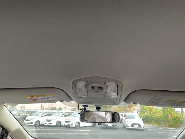 トヨタ プリウス α S 千葉県 2017(平29)年 12.1万km アティチュードブラックマイカ ナビＮＳＺＴ－Ｗ６６Ｔ　ＤＶＤ　ドラレコ　ＵＳＢ　フルセグTV　革調シートカバー　ビルトインETC　プッシュスタート　スマートキー　ステアリングスイッチ　外ツィーター　オートライト