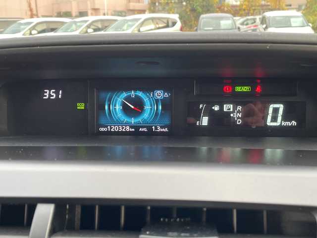 トヨタ プリウス α S 千葉県 2017(平29)年 12.1万km アティチュードブラックマイカ ナビＮＳＺＴ－Ｗ６６Ｔ　ＤＶＤ　ドラレコ　ＵＳＢ　フルセグTV　革調シートカバー　ビルトインETC　プッシュスタート　スマートキー　ステアリングスイッチ　外ツィーター　オートライト