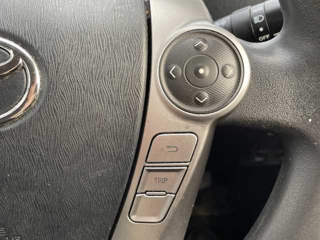 トヨタ プリウス α S 千葉県 2017(平29)年 12.1万km アティチュードブラックマイカ ナビＮＳＺＴ－Ｗ６６Ｔ　ＤＶＤ　ドラレコ　ＵＳＢ　フルセグTV　革調シートカバー　ビルトインETC　プッシュスタート　スマートキー　ステアリングスイッチ　外ツィーター　オートライト