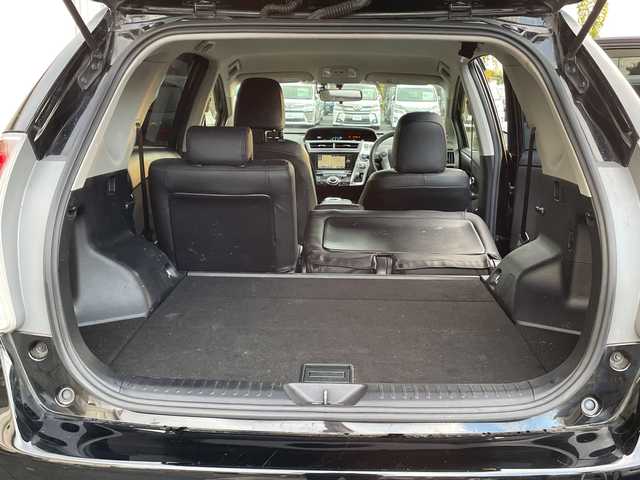 トヨタ プリウス α S 千葉県 2017(平29)年 12.1万km アティチュードブラックマイカ ナビＮＳＺＴ－Ｗ６６Ｔ　ＤＶＤ　ドラレコ　ＵＳＢ　フルセグTV　革調シートカバー　ビルトインETC　プッシュスタート　スマートキー　ステアリングスイッチ　外ツィーター　オートライト