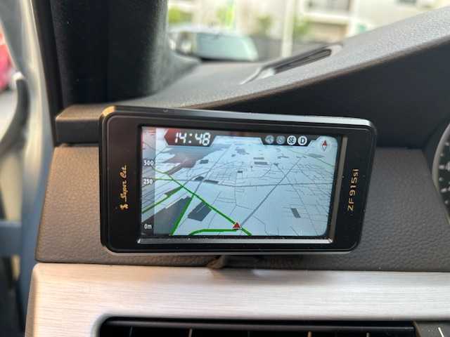 ＢＭＷ Ｍ５ 東京都 2006(平18)年 2.8万km シルバーストーンⅡ VORSTEINER 20インチホイール/AP RACINGブレーキキャリパー/V１０エンジン/パドルシフト/サンルーフ/白レザーシート/バックカメラ/コーナーセンサー/シートヒーター/パワーシート/ヘッドライトウォッシャー/クルーズコントロール/ETC/保証書/取扱説明書/記録簿