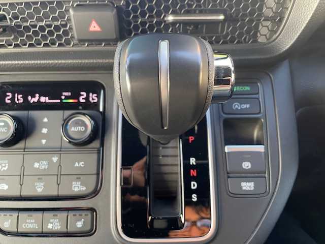 ホンダ ステップワゴン スパーダ 青森県 2024(令6)年 0.9万km スーパープラチナグレーメタリック ワンオーナー/HONDAコネクトGatthersナビ（フルセグ/RADIO）/HONDAセンシング/turbo/レーダークルーズコントロール/マルチビューカメラ/パワーテールゲート/ハーフレザーシート/D/N席シートヒーター/寒冷地仕様/パドルシフト/360度録画ドライブレコーダー/スペアキー/社外１６インチスタッドレスタイヤ車載（VRX3　23年製）/保証書/取扱説明書