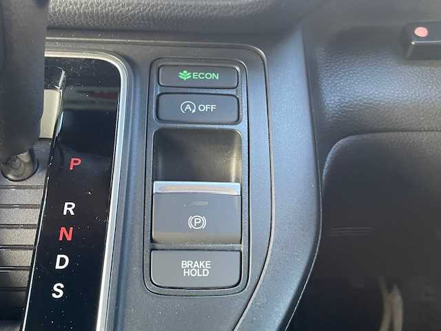 ホンダ ステップワゴン スパーダ 青森県 2024(令6)年 0.9万km スーパープラチナグレーメタリック ワンオーナー/HONDAコネクトGatthersナビ（フルセグ/RADIO）/HONDAセンシング/turbo/レーダークルーズコントロール/マルチビューカメラ/パワーテールゲート/ハーフレザーシート/D/N席シートヒーター/寒冷地仕様/パドルシフト/360度録画ドライブレコーダー/スペアキー/社外１６インチスタッドレスタイヤ車載（VRX3　23年製）/保証書/取扱説明書