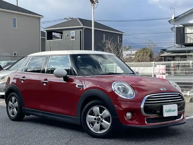 ＭＩＮＩ ＢＭＷ ミニ クーパー 静岡県 2016(平28)年 4万km 赤 純正メモリナビ（FM/AM/BT/AUX）/USB接続/アイドリングストップ