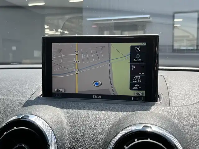 アウディ Ａ３ スポーツバック 1．4 TFSI 滋賀県 2016(平28)年 14万km 赤 純正ナビ【AM/FM/CD/Bluetooth/フルセグ】/バックカメラ/アダプティブクルーズコントロール/パドルシフト/オートライト/HIDヘッドライト/ETC/電動パーキング/プッシュスタート/アイドリングストップ/横滑り防止装置