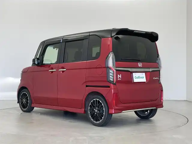 ホンダ Ｎ ＢＯＸ カスタム L ターボ 埼玉県 2022(令4)年 1.5万km 赤／黒 純正８インチナビ　バックカメラ　両側パワースライドドア　ＥＴＣ　シートヒーター　ドライブレコーダー　レーダークルーズコントロール　純正アルミ　スマートキー　オートライト　ＬＥＤライト　地デジＴＶ