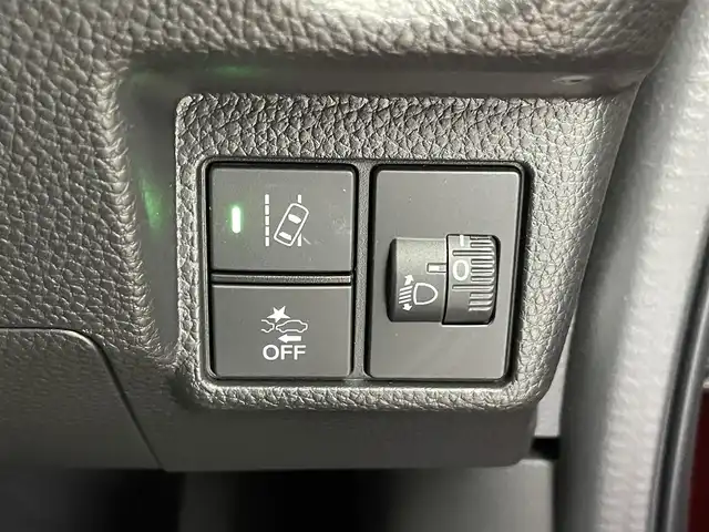 ホンダ Ｎ ＢＯＸ カスタム L ターボ 埼玉県 2022(令4)年 1.5万km 赤／黒 純正８インチナビ　バックカメラ　両側パワースライドドア　ＥＴＣ　シートヒーター　ドライブレコーダー　レーダークルーズコントロール　純正アルミ　スマートキー　オートライト　ＬＥＤライト　地デジＴＶ