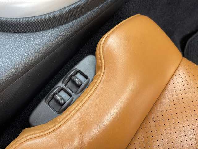 日産 フェアレディ Ｚ バージョンST 道央・札幌 2007(平19)年 8.5万km ホワイトパール ・純正CD/・革シート/・運転席パワーシート/・前席シートヒーター/・ETC/・横滑り防止/・BOSEスピーカー/・キーレス/・HID/・電格ミラー/・社外マフラー