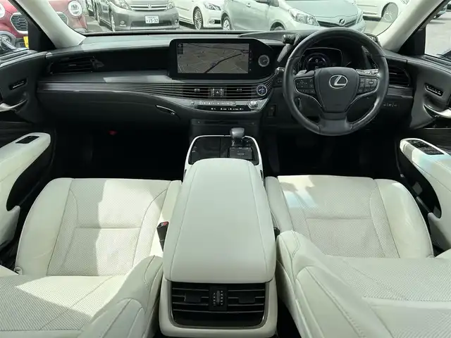 レクサス ＬＳ 500h Iパッケージ 愛知県 2021(令3)年 8万km ソニッククォーツ サンルーフ/純正メーカーナビ/(CD/DVD/FM/AM/フルセグTV）/パノラミックビューモニター/デジタルインナーミラー/ビルトインETC2.0/純正20インチAW/レクサスセーフティシステム/ブラインドスポットモニター/ヘッドアップディスプレイ/レーダークルーズコントロール/横滑り防止システム/パーキングアシスト/純正ドライブレコーダー/本革シート/前席メモリー付きパワーシート/前席シートヒーター/エアシート/ハンドルヒーター/ステアリングスィッチ/パドルシフト/AC100V電源/電動リアサンシェード/純正フロアマット/三眼LEDヘッドライト/シーケンシャルウィンカー