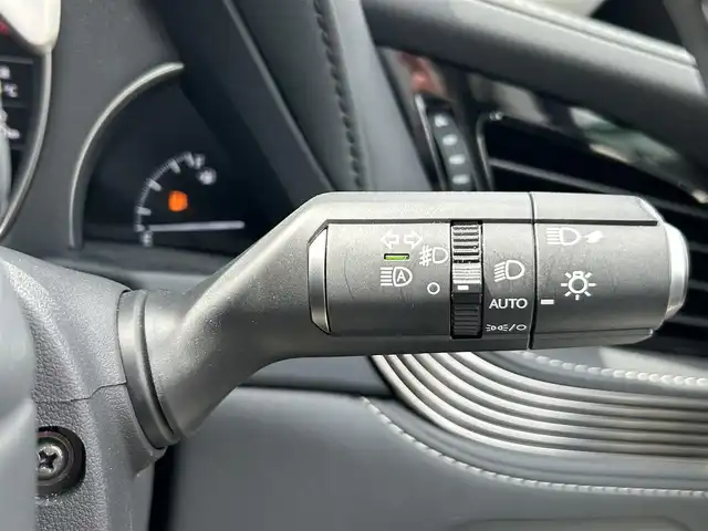 レクサス ＬＳ 500h Iパッケージ 愛知県 2021(令3)年 8万km ソニッククォーツ サンルーフ/純正メーカーナビ/(CD/DVD/FM/AM/フルセグTV）/パノラミックビューモニター/デジタルインナーミラー/ビルトインETC2.0/純正20インチAW/レクサスセーフティシステム/ブラインドスポットモニター/ヘッドアップディスプレイ/レーダークルーズコントロール/横滑り防止システム/パーキングアシスト/純正ドライブレコーダー/本革シート/前席メモリー付きパワーシート/前席シートヒーター/エアシート/ハンドルヒーター/ステアリングスィッチ/パドルシフト/AC100V電源/電動リアサンシェード/純正フロアマット/三眼LEDヘッドライト/シーケンシャルウィンカー