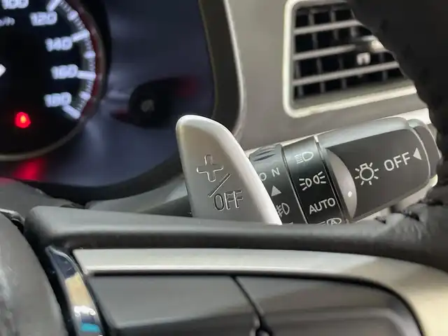 三菱 デリカＤ：５ シャモニー 岩手県 2025(令7)年 0.1千km 白Ⅱ 登録済み未使用車/４WD/ディーゼルターボ/マルチアラウンドモニター/エレクトリックテールゲート/両側電動スライドドア/ナビ取り付けパッケージ/e-Assist/衝突被害軽減ブレーキ/レーダークルーズコントロールシステム/オートマチックハイビーム/誤発進抑制機能/後側方車両検知警報システム/後退時交差車両検知警報システム/横滑り防止装置/アイドリングストップ/パドルシフト/オートブレーキホールド/AC100V100Wコンセント/撥水機能付き専用コンビネーションシート/専用18インチアルミホイール/運転席パワーシート/前席シートヒーター/ステアリングヒーター/リヤマニュアルクーラー/PTCヒーター/ヒーテッドドアミラー/LEDヘッドライト