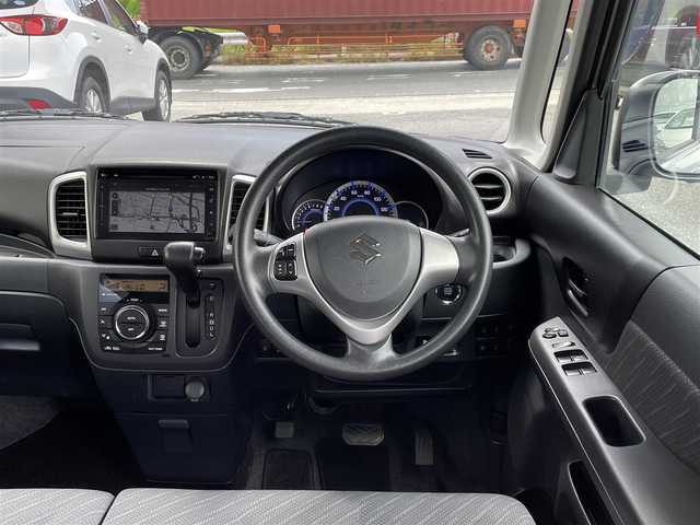 スズキ スペーシア X 新潟県 2015(平27)年 8.6万km シルキーシルバーメタリック (株)IDOMが運営する【じしゃロン豊川店】の自社ローン専用車両になります。こちらは現金またはオートローンご利用時の価格です。自社ローンご希望の方は別途その旨お申付け下さい/全周囲モニター/純正ナビＴＶ/Bluetooth　フルセグ/両側パワースライドドア/純正フロアマット/衝突被害軽減ブレーキ/レーンキープアシスト/電動格納ミラー/ETC/保証書/取扱説明書/スマートキー×2