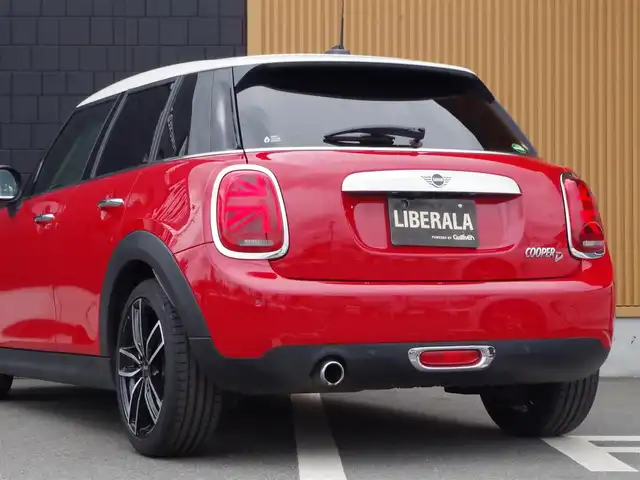 ＭＩＮＩ ミニ クーパー D 埼玉県 2020(令2)年 6.9万km 赤Ⅱ インテリジェントセーフティ /ペッパーパッケージ /パークディスタンスコントロール /コンフォートアクセス /バックカメラ /iDriveナビ /ETC /ドライブレコーダー /純正17インチアルミホイール /アイドリングストップシステム