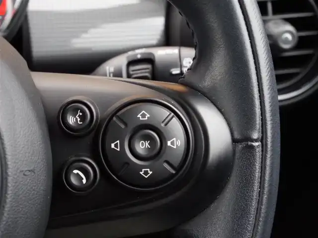 ＭＩＮＩ ミニ クーパー D 埼玉県 2020(令2)年 6.9万km 赤Ⅱ インテリジェントセーフティ /ペッパーパッケージ /パークディスタンスコントロール /コンフォートアクセス /バックカメラ /iDriveナビ /ETC /ドライブレコーダー /純正17インチアルミホイール /アイドリングストップシステム