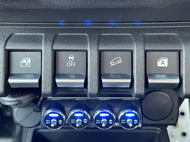 スズキ ジムニー XL 岡山県 2020(令2)年 4.3万km ブルーイッシュブラックパール3 登録時走行距離42300km/社外ナビ/（TV）/B+S車外カメラ/4WD/ダウンヒルアシストコントロール/背面タイヤ/D+Nシートヒーター/ビルトインETC/プッシュスタート/スマートキー/電動格納ミラー/純正１６インチアルミホイール/ハロゲンヘッドライト/W+SIDEエアバック/純正フロアマット/パワーステアリング/パワーウィンドウ