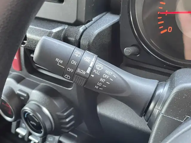 スズキ ジムニー XL 岡山県 2020(令2)年 4.3万km ブルーイッシュブラックパール3 登録時走行距離42300km/社外ナビ/（TV）/B+S車外カメラ/4WD/ダウンヒルアシストコントロール/背面タイヤ/D+Nシートヒーター/ビルトインETC/プッシュスタート/スマートキー/電動格納ミラー/純正１６インチアルミホイール/ハロゲンヘッドライト/W+SIDEエアバック/純正フロアマット/パワーステアリング/パワーウィンドウ