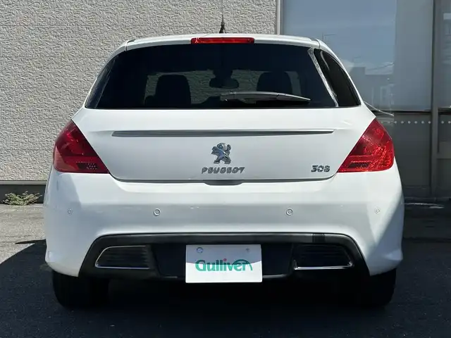 プジョー ３０８ スポーティアム 大阪府 2014(平26)年 2万km ビアンカホワイト Carrozzeria7インチＳＤナビ/（フルセグ／ＢＴ／ＣＤ／ＤＶＤ）/クルーズコントロール/コーナーセンサー/ハーフレザーシート/オートライト/横滑り防止/ＥＴＣ/純正１７インチＡＷ/保証書/取り扱い説明書/スペアキー