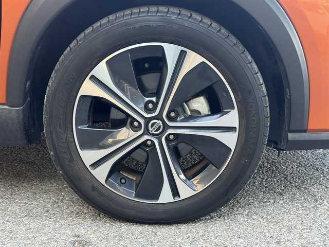 日産 キックス X ツートーンインテリアED 千葉県 2020(令2)年 2.6万km プレミアムホライズンオレンジ/ピュアブラック 2トーン メーカーオプションナビ/(フルセグTV/CD/DVD/Bluetooth)/ワンオーナー/全方位カメラ/レーダークルーズコントロール/インナービューモニター/エマージェンシーブレーキ/ステアリングスイッチ/ステアリングヒーター/前席シートヒーター/レザーシート/ETC/ルーフレール/前後コーナーセンサー/レーンキープアシスト/横滑り防止装置/純正フロアマット/純正アルミホイール/オートライト/スマートキー/プッシュエンジンスタート